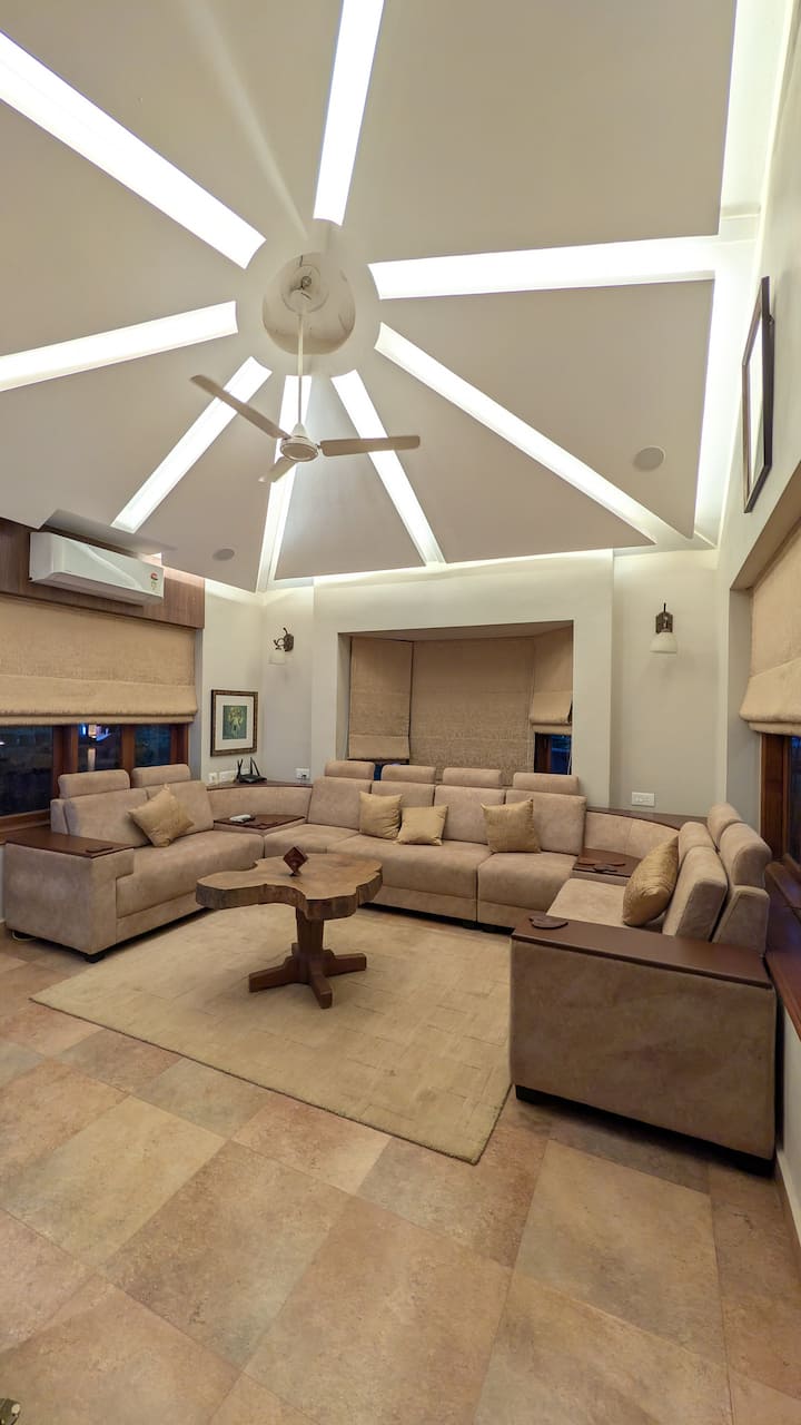 Living room image 9