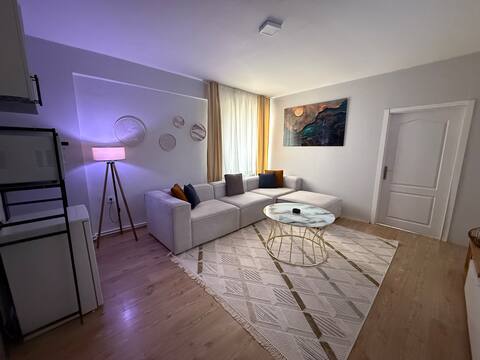 Downtown | Comfortable | Family Friendly | Luxury