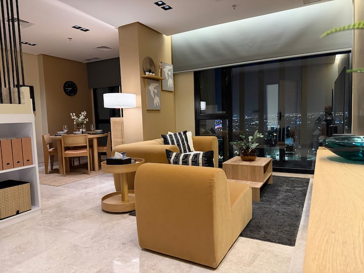 Private Duplex 1br | High-rise Terrace & Views - Kuwait