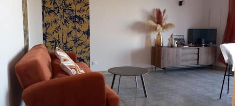 Popular Airbnb listing: Sweet holidays in l iIe rousse in Monticello