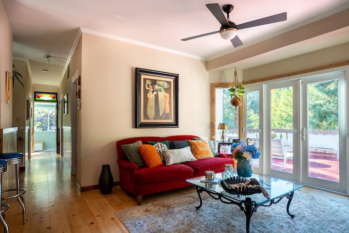 The Carriage House At Chez Serendip Estate - Felton, CA