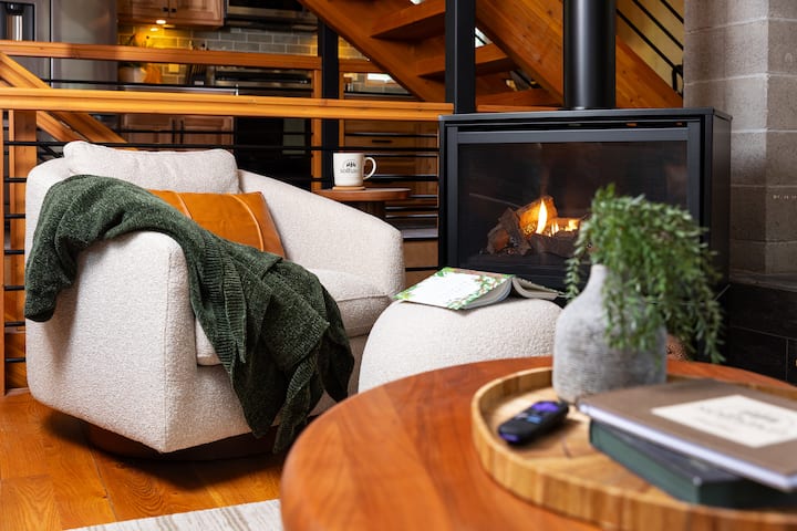 Luxury Spa Retreat | Hot Tub & Sauna Near Tc - Michigan