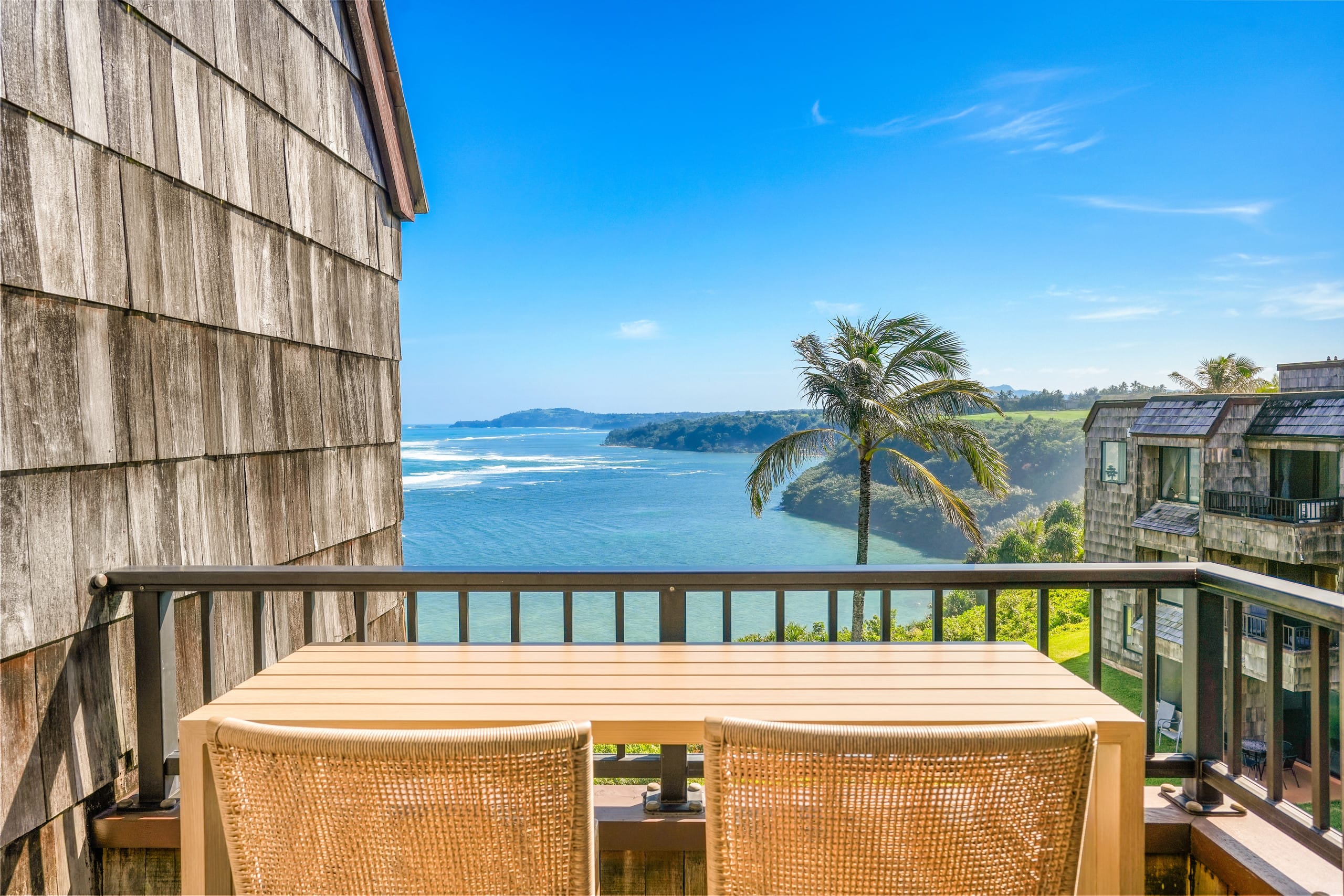 Oceanfront Eagles Nest, Bali Hai Sunset Views - Photo 20