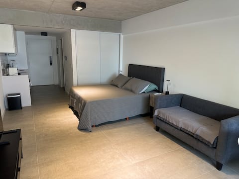 Successful Airbnb property: Vicente López luxury apartment with full amenities in Vicente López