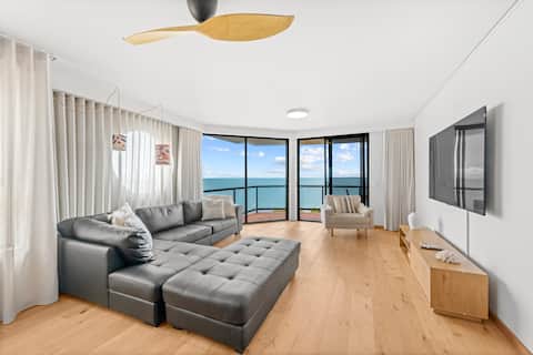 3BR Oceanfront Escape – Steps to Beach & Shops