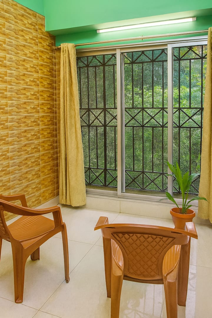 Prime South Kolkata 3bhk | Balcony, Kitchen, Wi-fi - Kolkata