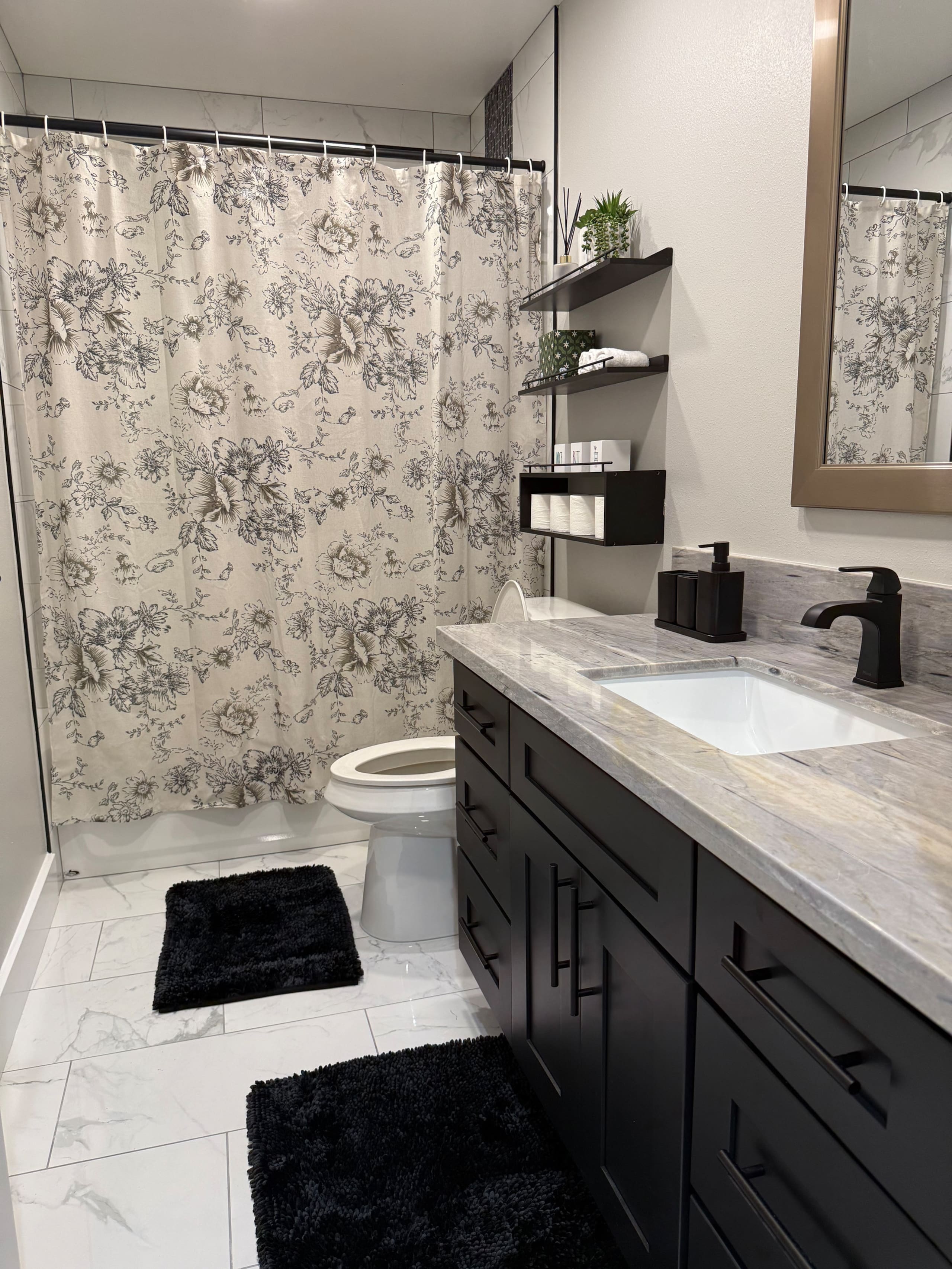 Home in Pahoa · ★4.78 · 3 bedrooms · 3 beds · 2 private baths - Image 59