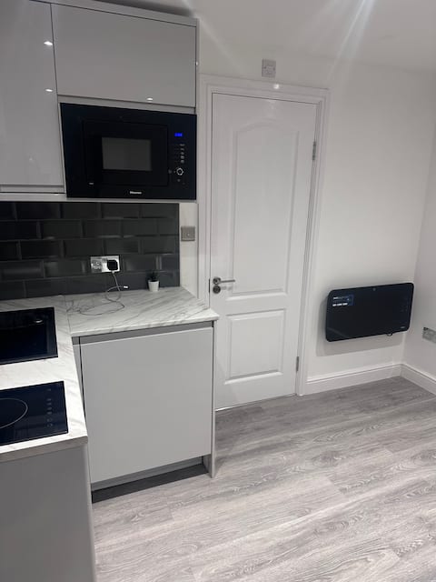 Successful Airbnb property: Luxury, brand new, studio room in Dartford