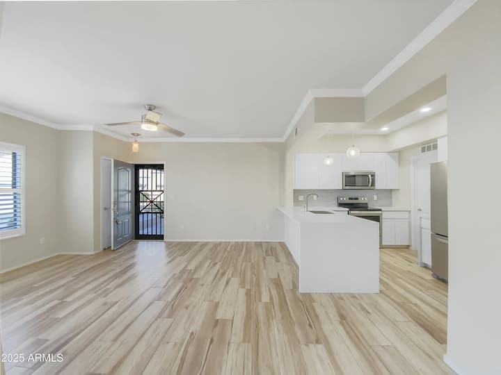 Chandler Oasis Pet Friendly 2b2b Condo With Garage - Chandler, AZ
