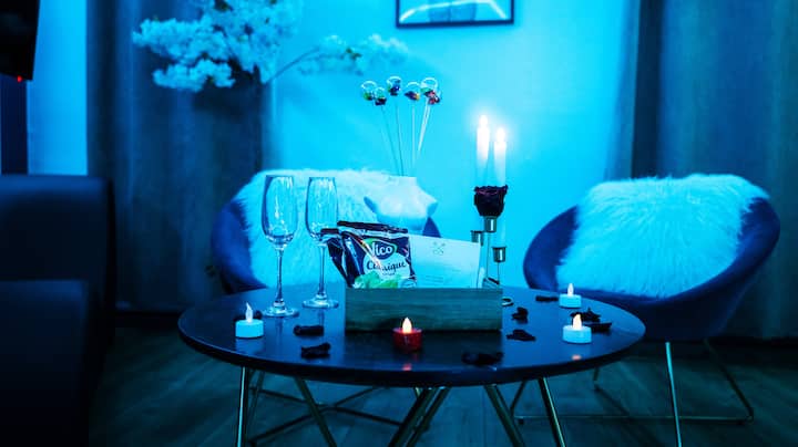 Love Room Metz •Suite Romantique Balnéo 2 Places - Montigny-lès-Metz