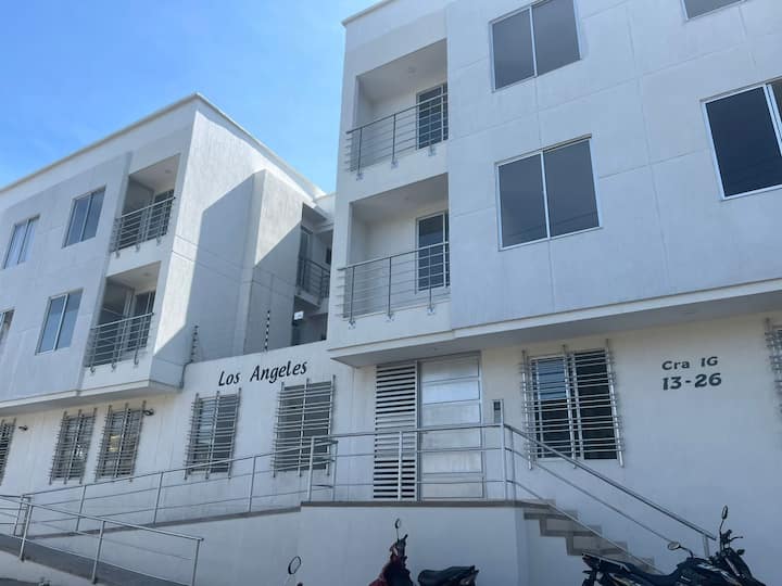 Central Apto En Los ÁNgeles Con A/c - En Piso 1 - Neiva