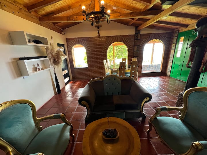 Tu Refugio Exclusivo En Las Montañas De Monguí - Monguí