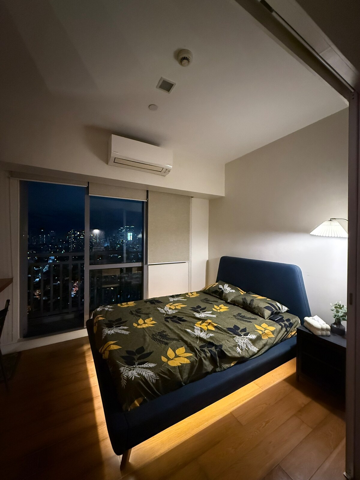 Photo inspiration: Gallery Detail: Modern City View Condo Your Perfect Escape