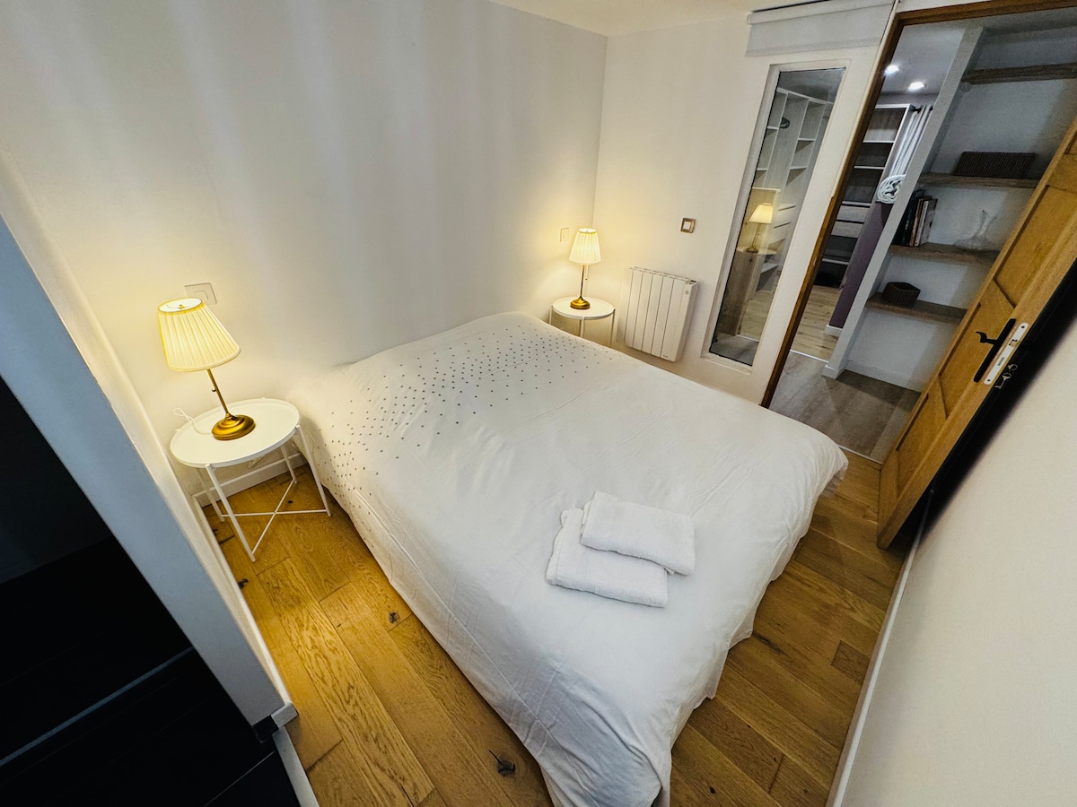 سرير بحجم كوين 160 × 200