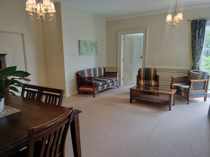Spacious Apartment Close To Town & Waterfront - Picton