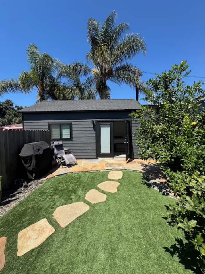 Brand New Cozy Studio! Parking, Ac + Outdoor Sauna - Santa Barbara, CA