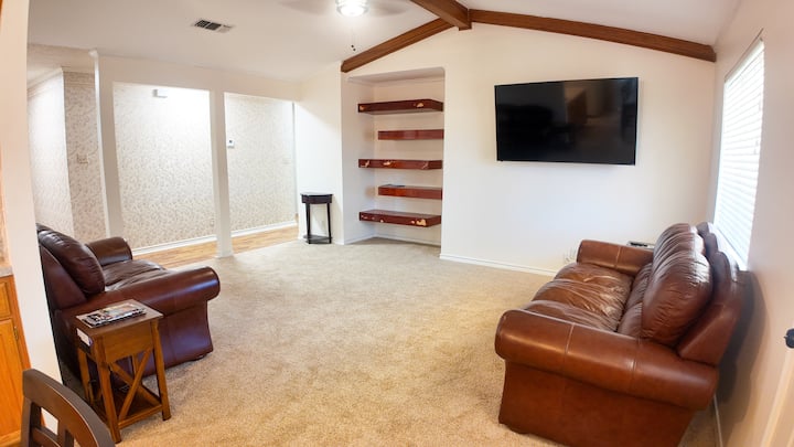 Cozy Home In Seguin - Seguin, TX