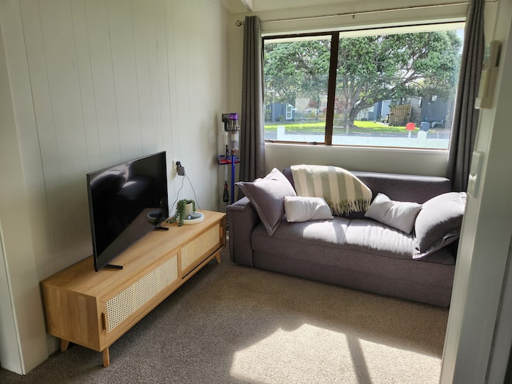 Escape To The Estuary - Waihi Beach