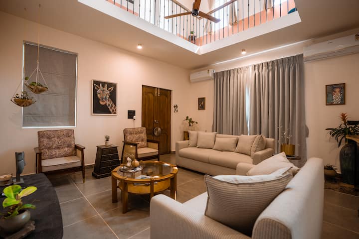 Living room image 8
