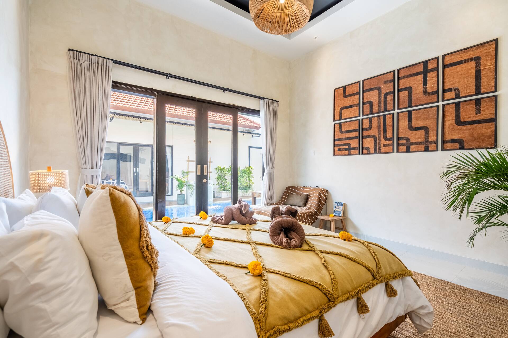 Serene Modern Poolside 3 Bedroom Private Villa in Canggu 2