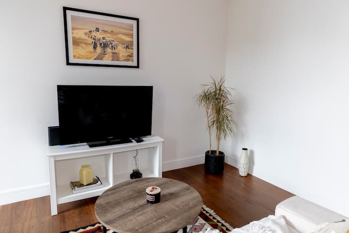 Bright & Modern Darlinghurst 1br -Walk To Cbd+ac! - Sydney
