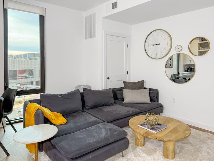 Modern 1br W/ Amenities|stadium View |Capitol Hill - National Harbor, MD