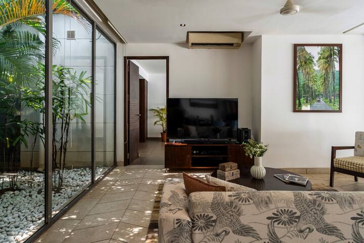 Living room image 4