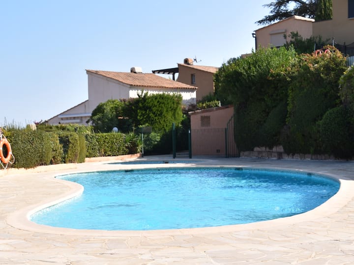Villa Avec Piscine Et Court De Tennis Partagés - Théoule-sur-Mer