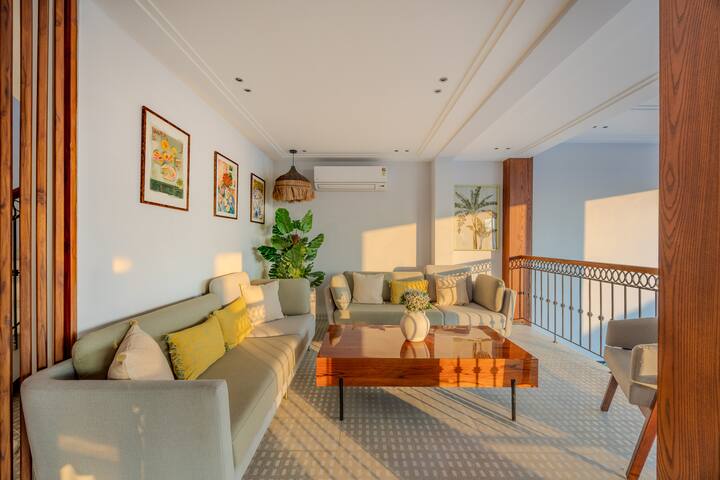 Living room image 10
