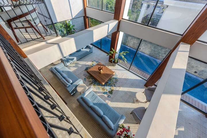 Living room image 9