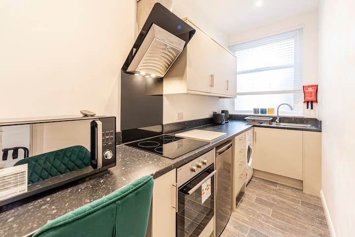 The Sage One Bedroom Seaside Apartment - Lytham St Annes