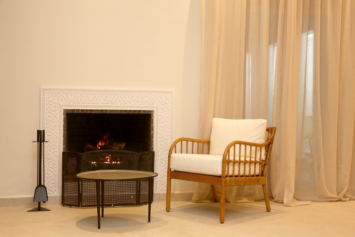 Villa in Casablanca  50  2 bedrooms  2 beds  15 baths - image 3