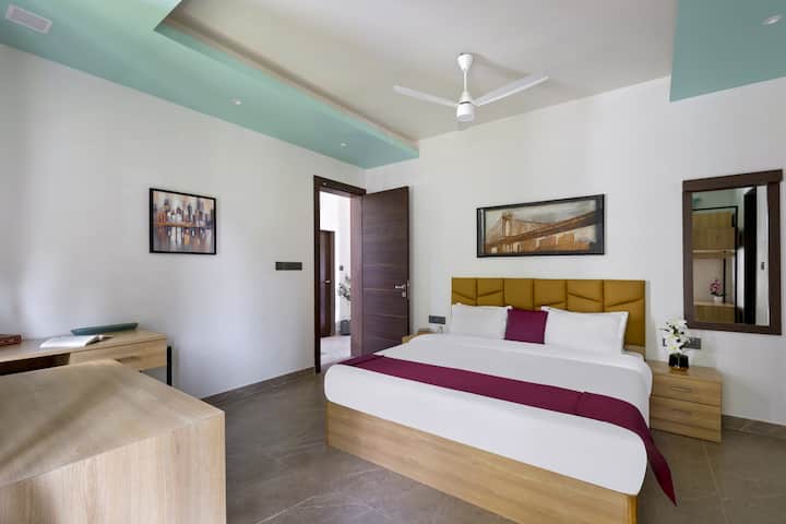 Bedroom 1 image 1