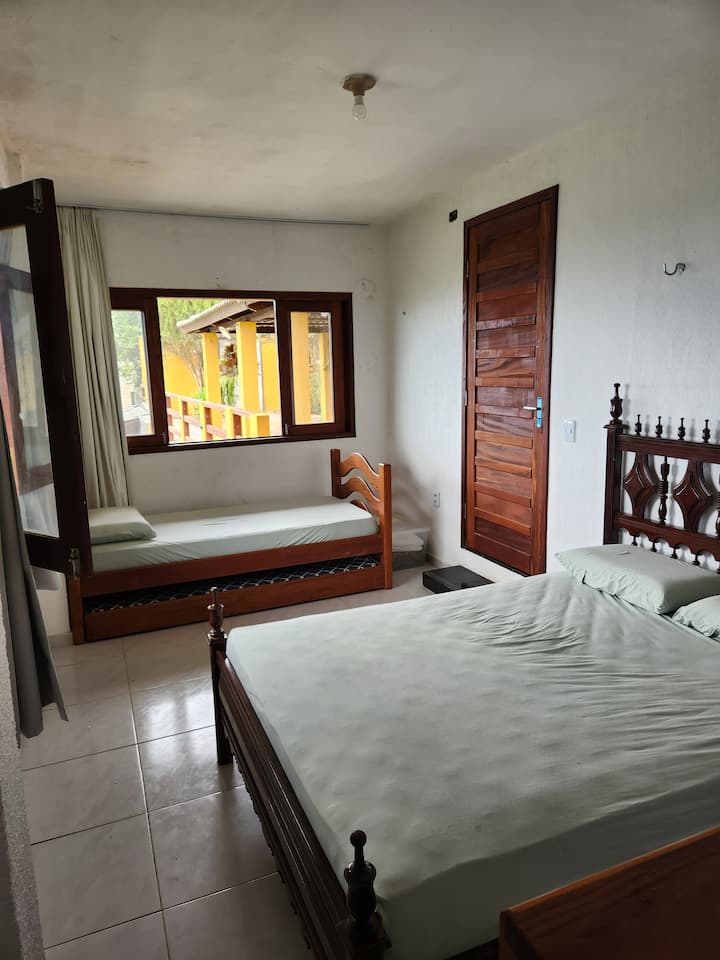 საძინებელი 4