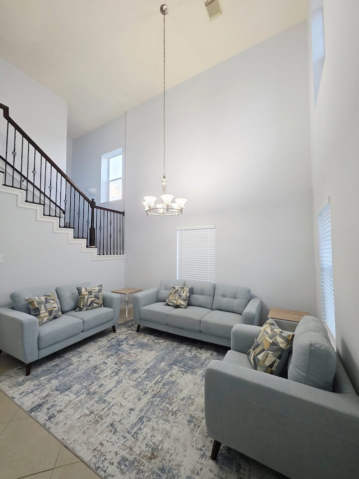 Spacious Houston Stay | Near Katy • Sleeps 9+ - Houston, TX