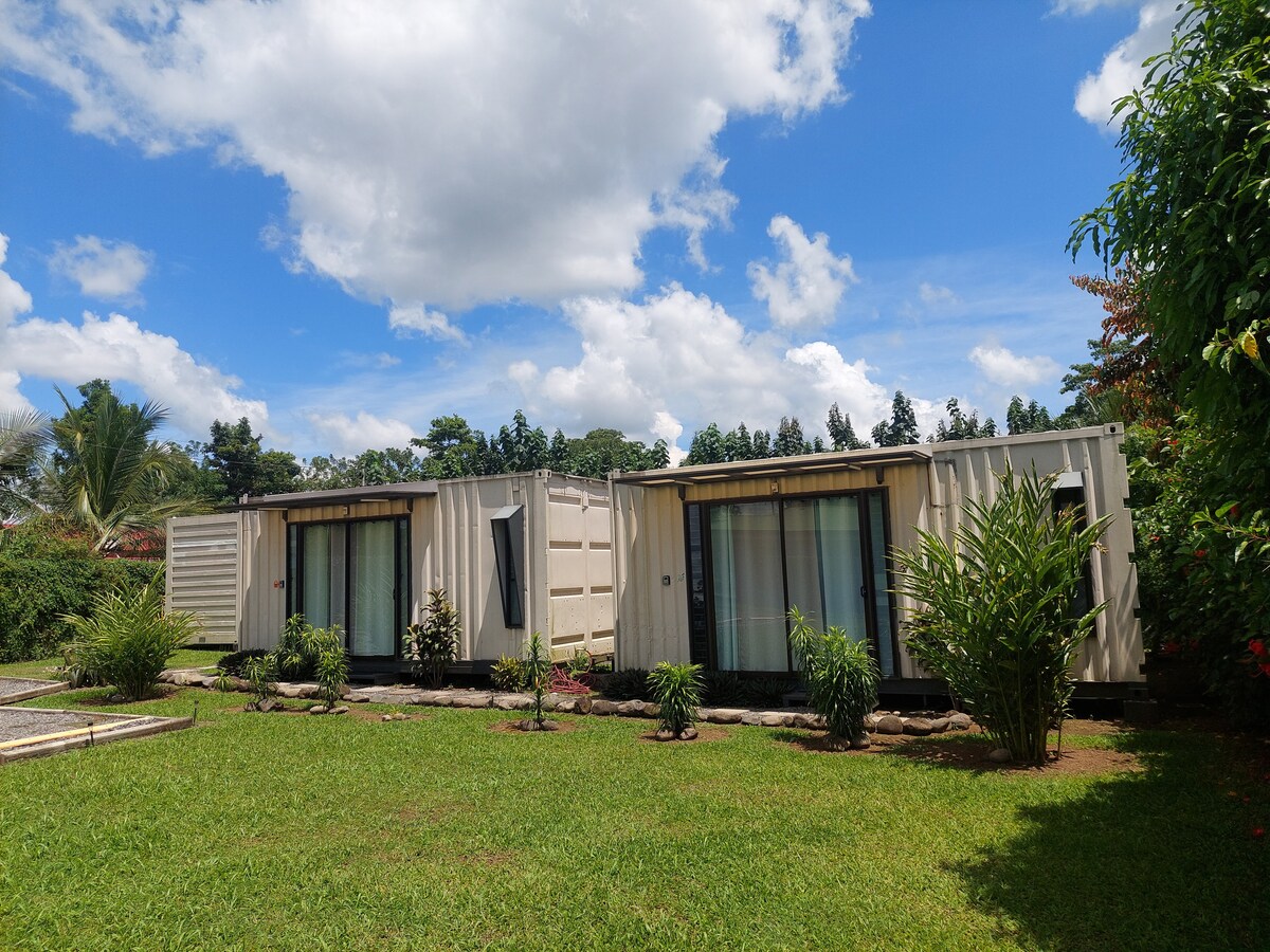 Cozy Container Apartament near La Fortuna #1 - Shipping containers for ...