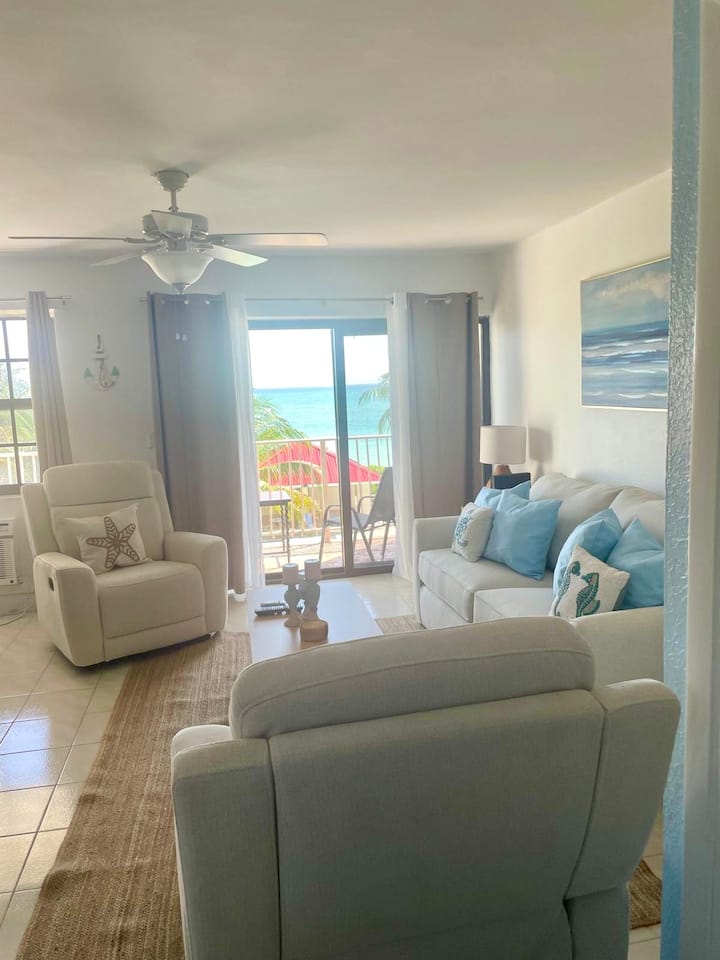 Beachfront 2br Townhouse | Pool & Ocean View - バハマ