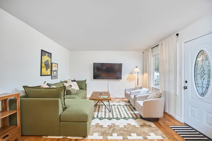Carrboro Downtown Gathering House • Walk To Unc - Carrboro, NC