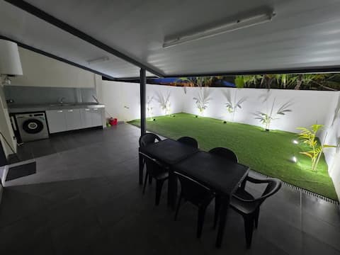 5-room house