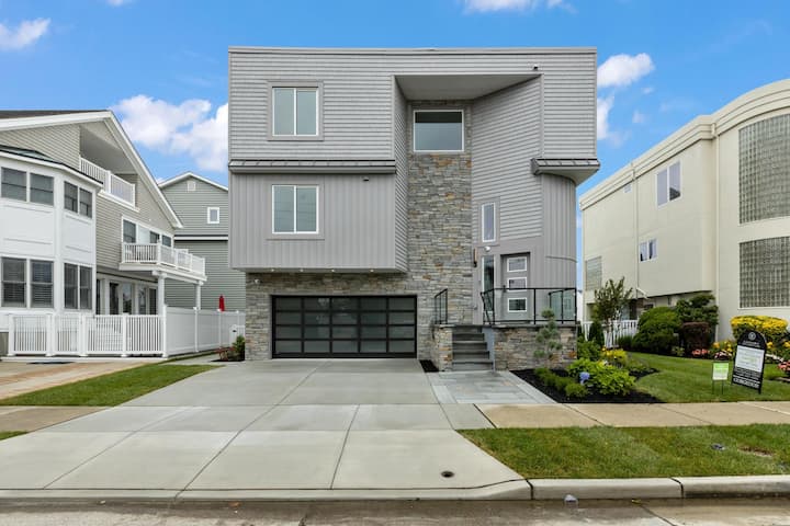 Exceptional New Bayfront 5br/5ba Margate Home! - Egg Harbor Township, NJ