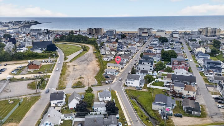 Spacious 2br Getaway · Near Beach · Sleeps1- 8 - Exeter, NH