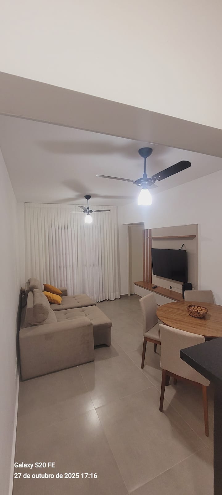 30 Mtrs Da Praia, 2 Dorm, Piscina, Garagem, Churr. - Caraguatatuba