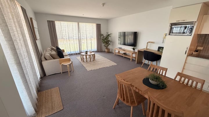 2-bedroom Park & Marina View Apartment At Glenelg - Glenelg
