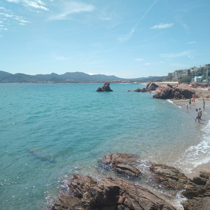 Vaste Villa, Jardin Calme, à 15 Mn De La Plage - Grasse