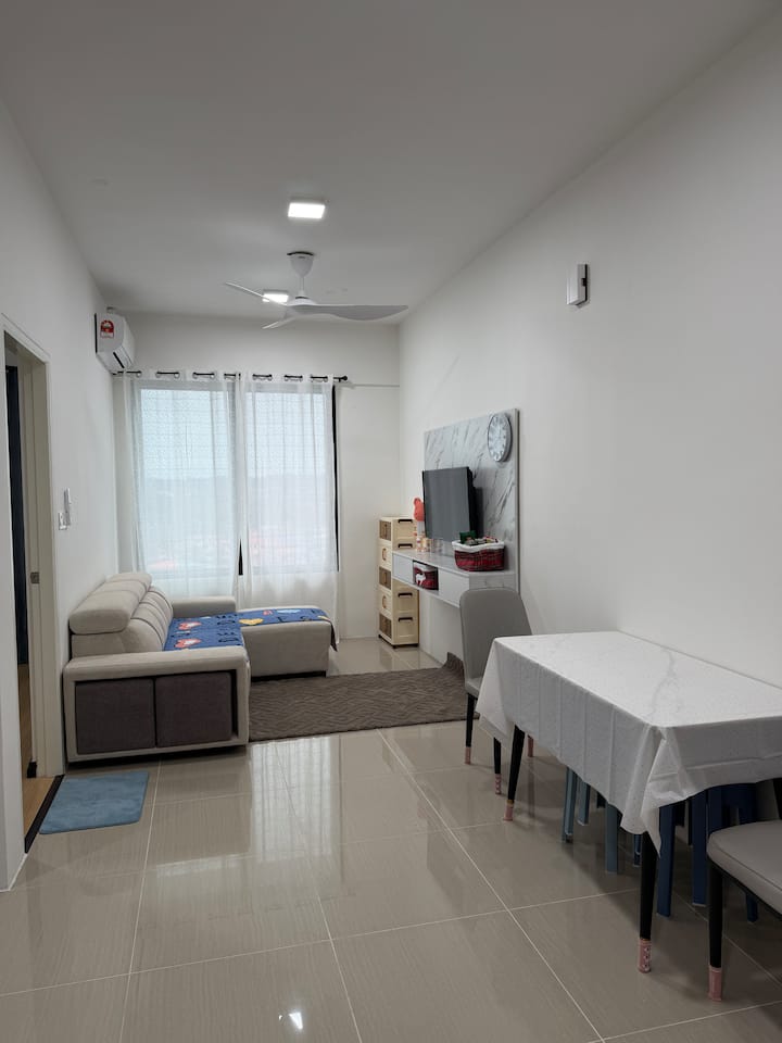 Sk One Garden City-residence B Block-jjj Homestay - Bintulu