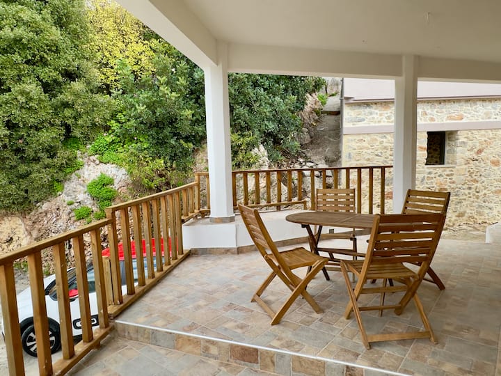 Aski House - Authentic Cretan Life - Kaminaki
