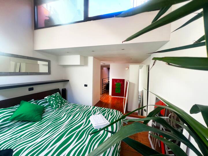 Dormitorio tamaño king - nivel superior, zona de dormitorio loft