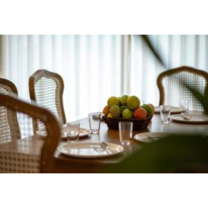 Dining area image 1