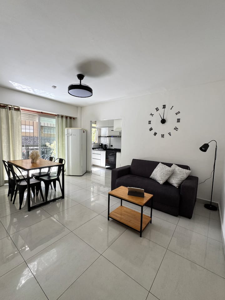 Departamento 2 Ambientes Céntrico En Mar Del Plata - Argentina