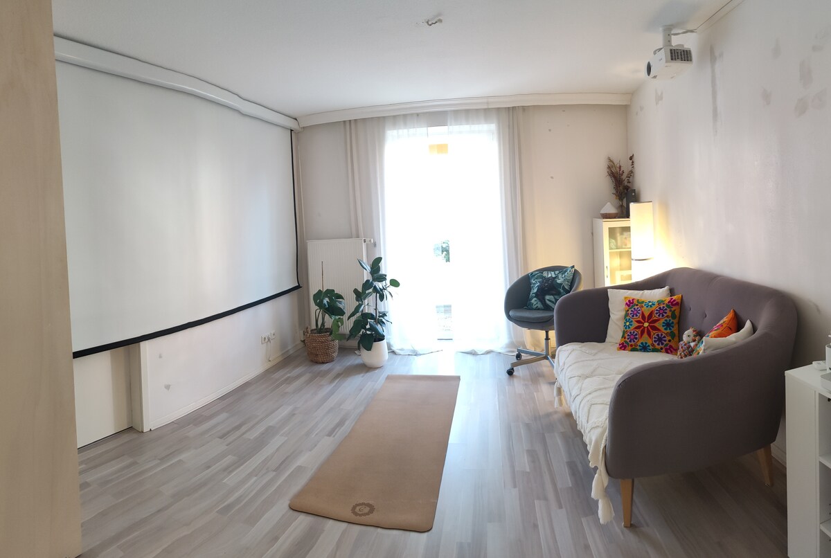 Room in a shared apartment 15 minutes from the center